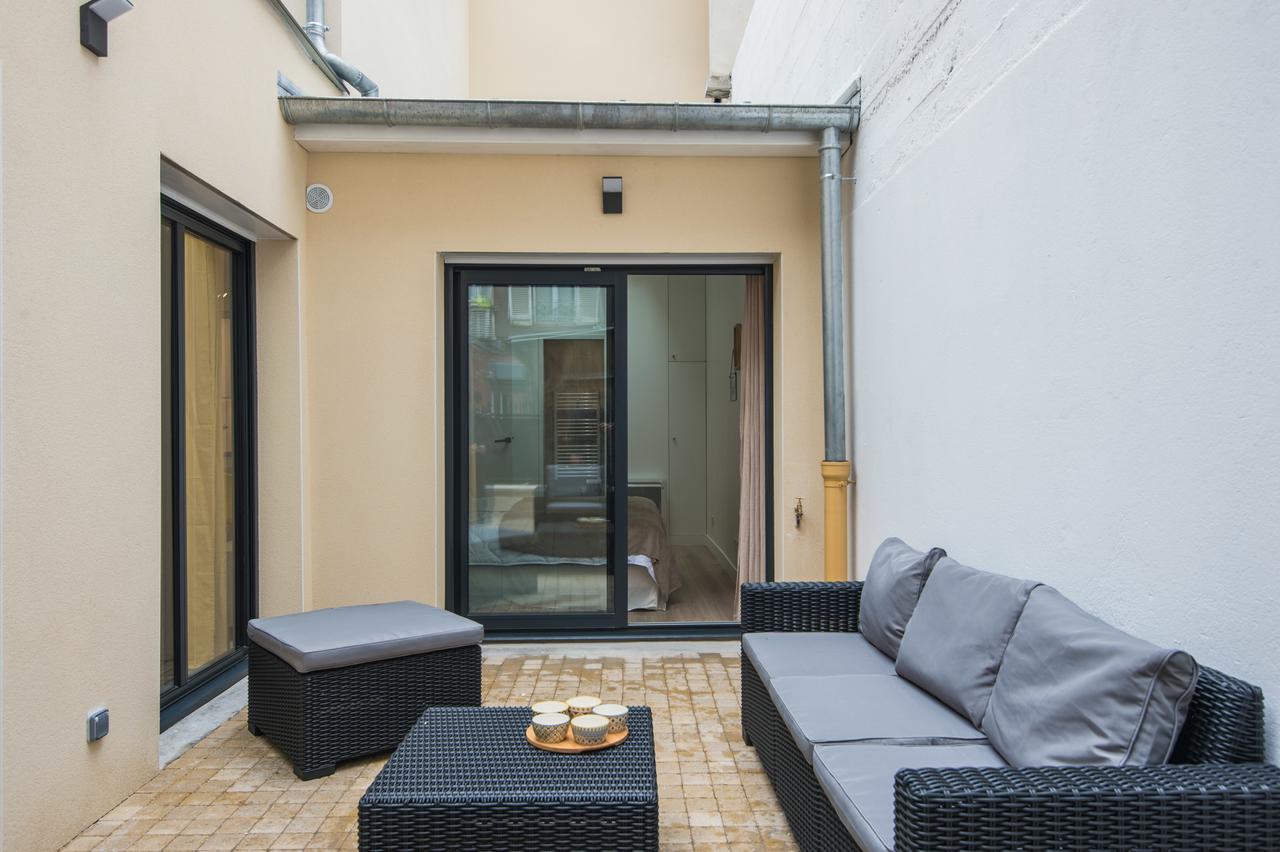 Vintage, F3 Avec Terrasse, Villa Saint Charles Paris Exterior foto